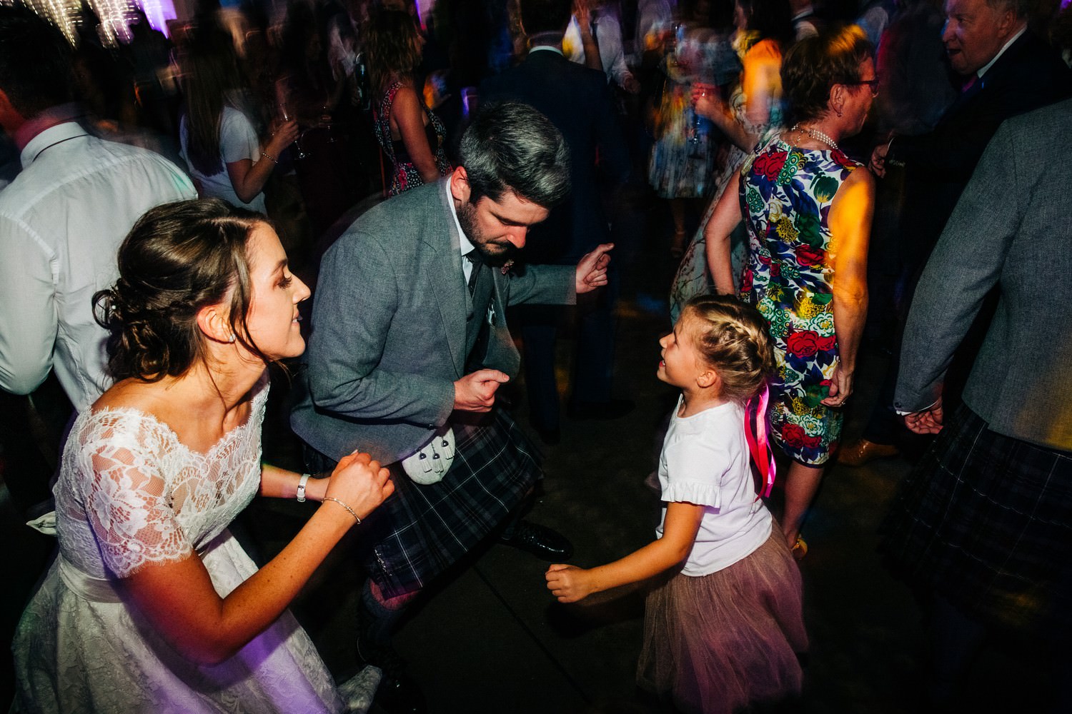 5 tips for picking your wedding photographer