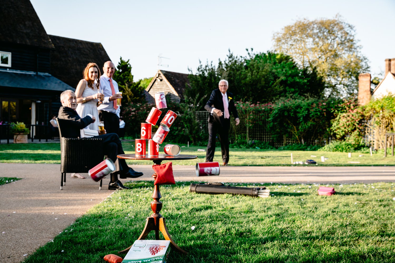 5 tips for picking your wedding photographer