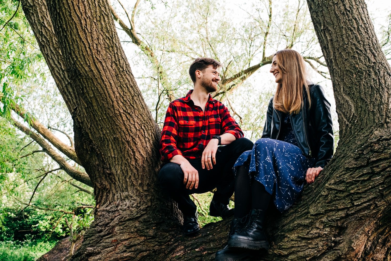Relaxed beach engagement shoot in Portobello, Edinburgh