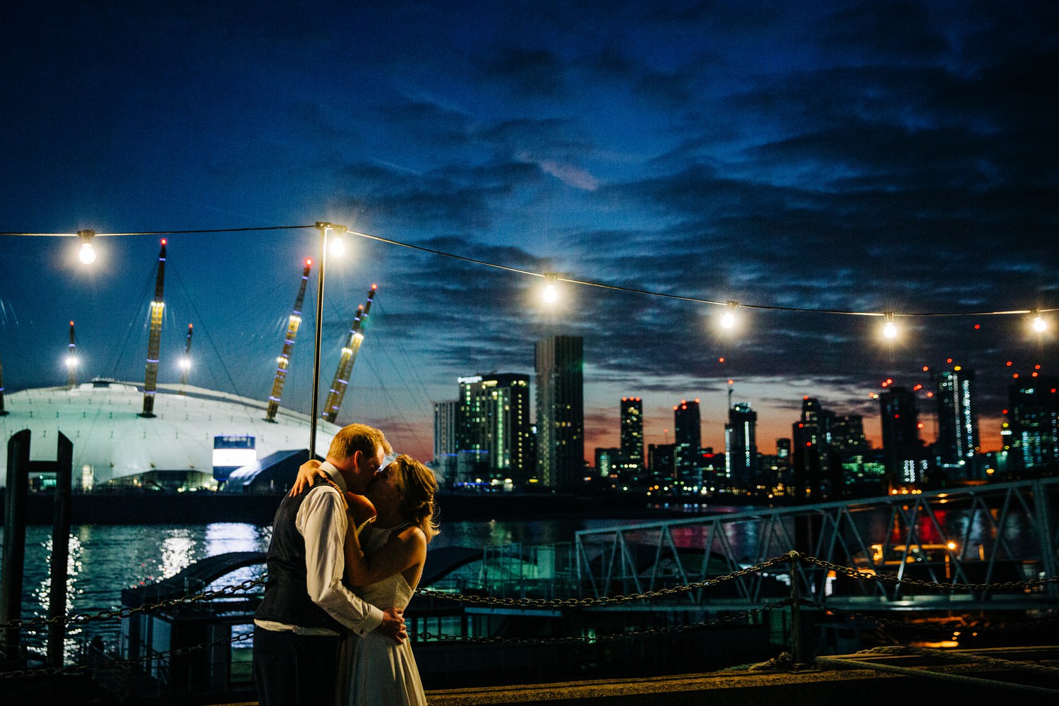 How to get great relaxed wedding portraits, without the cringe!