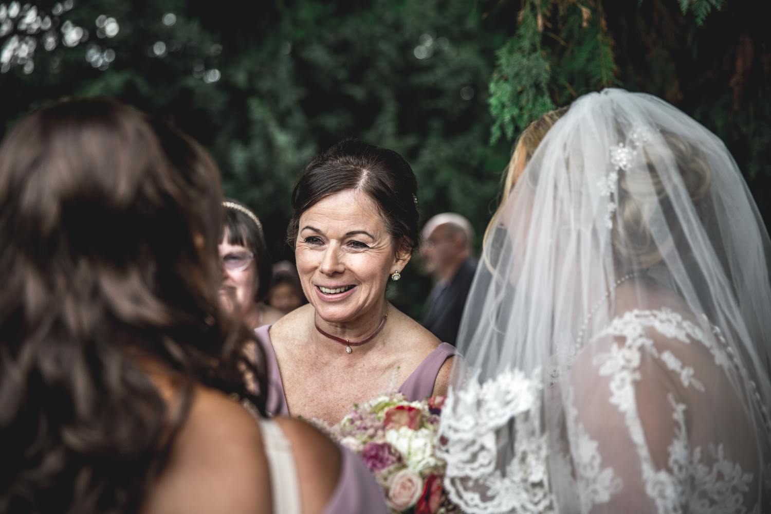 Relaxed wedding photography at Belair House, London