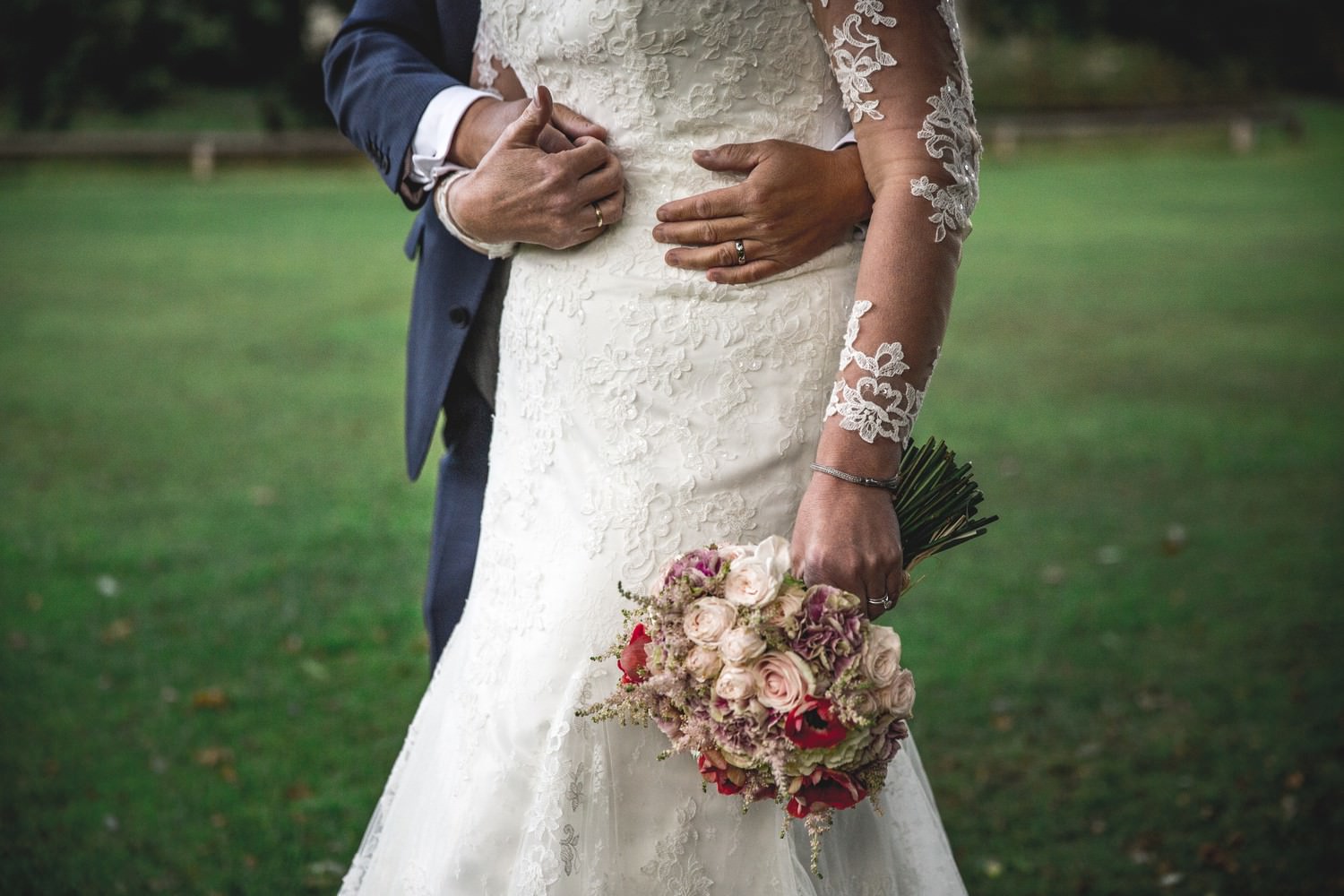 Relaxed wedding photography at Belair House, London