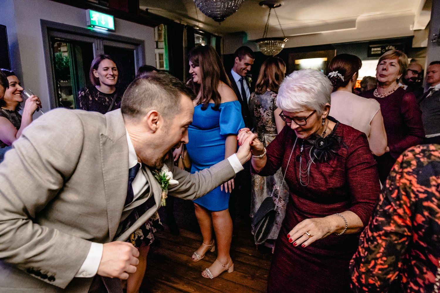 Relaxed pub wedding photography at Victoria Stakes, Muswell Hill, London