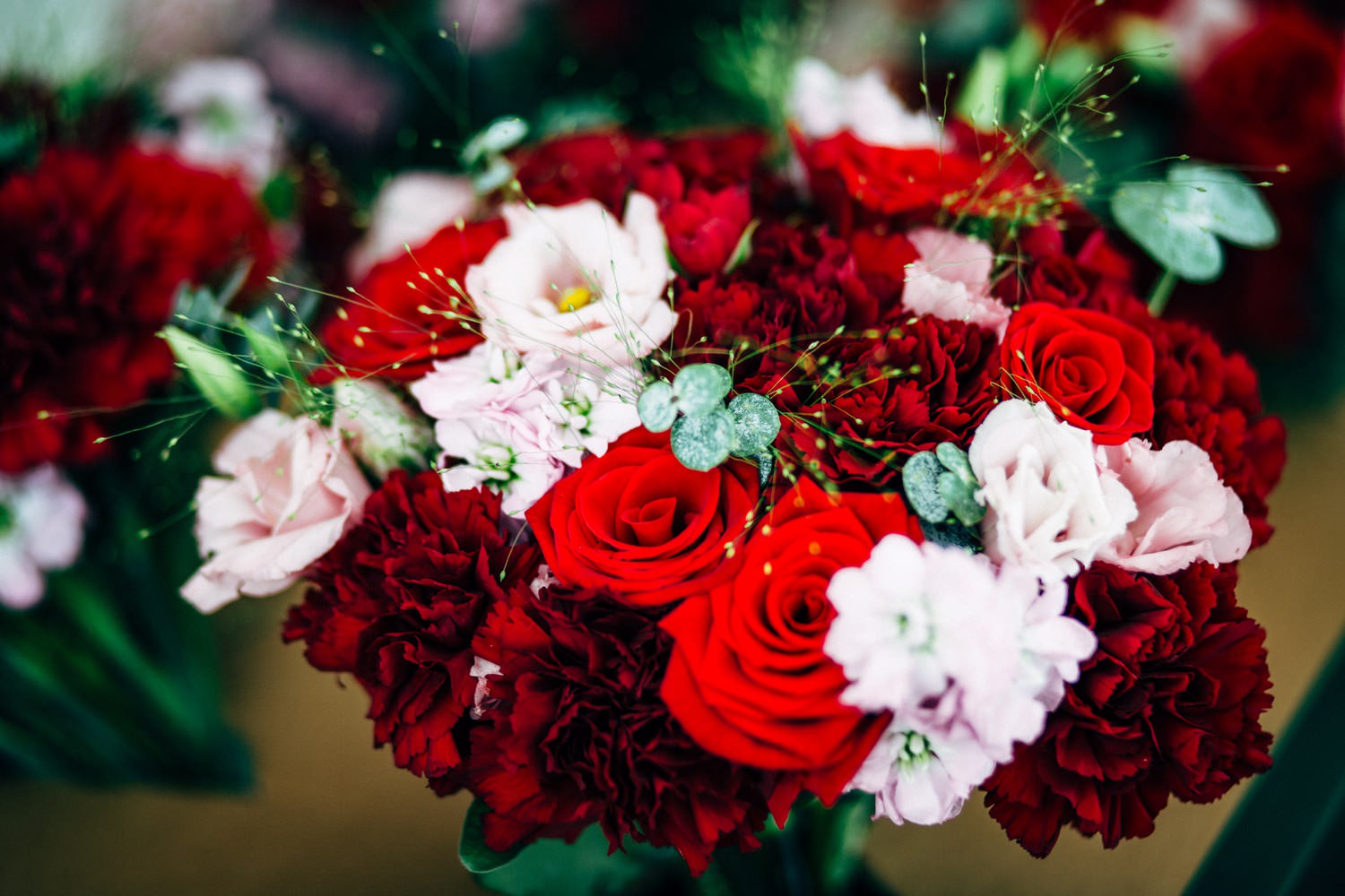 Relaxed urban wedding photography at Devonshire Terrace, London