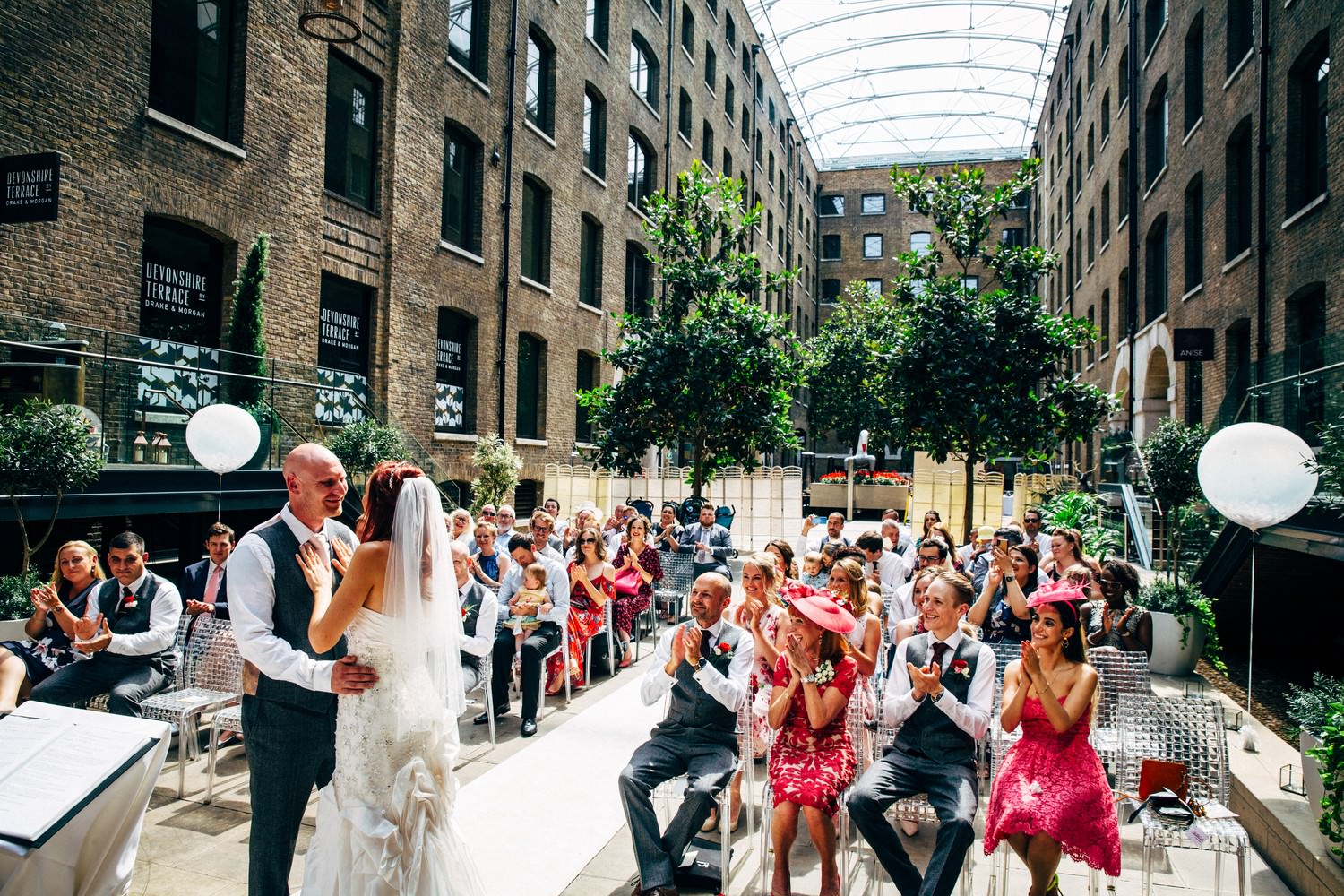 Relaxed urban wedding photography at Devonshire Terrace, London