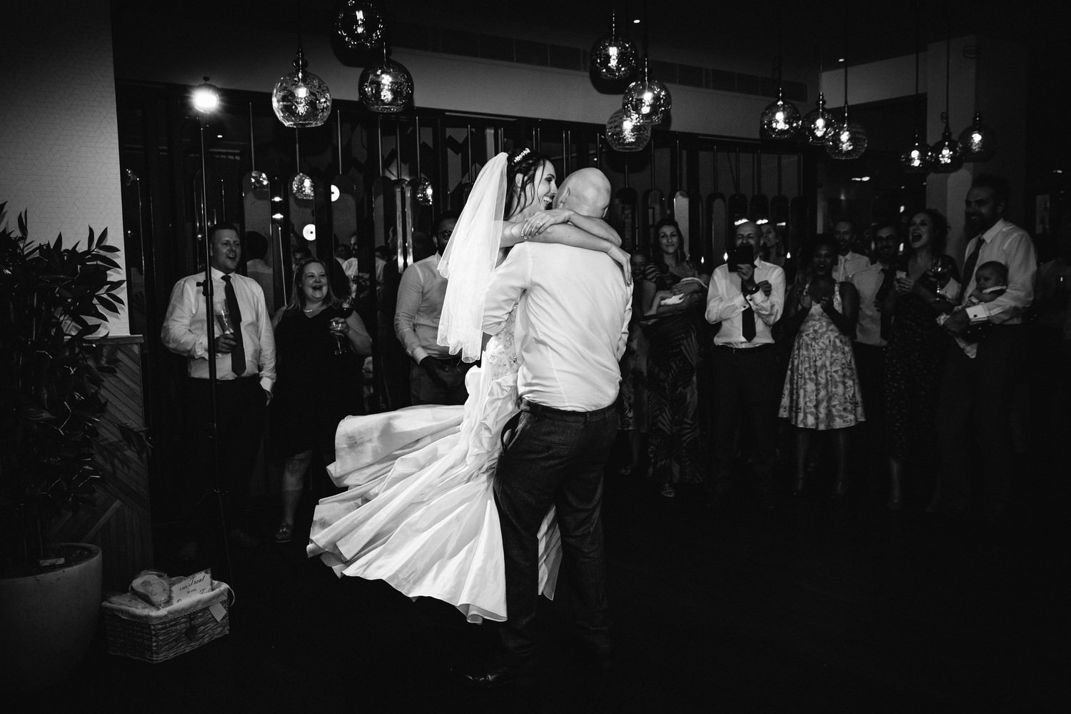 Relaxed urban wedding photography at Devonshire Terrace, London