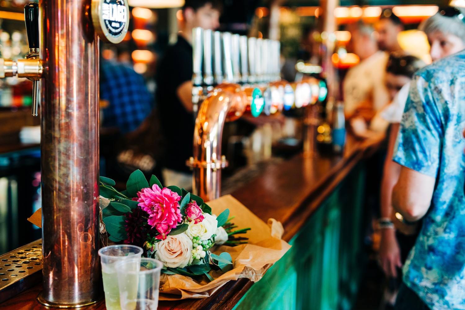 Relaxed pub wedding photography in Edinburgh