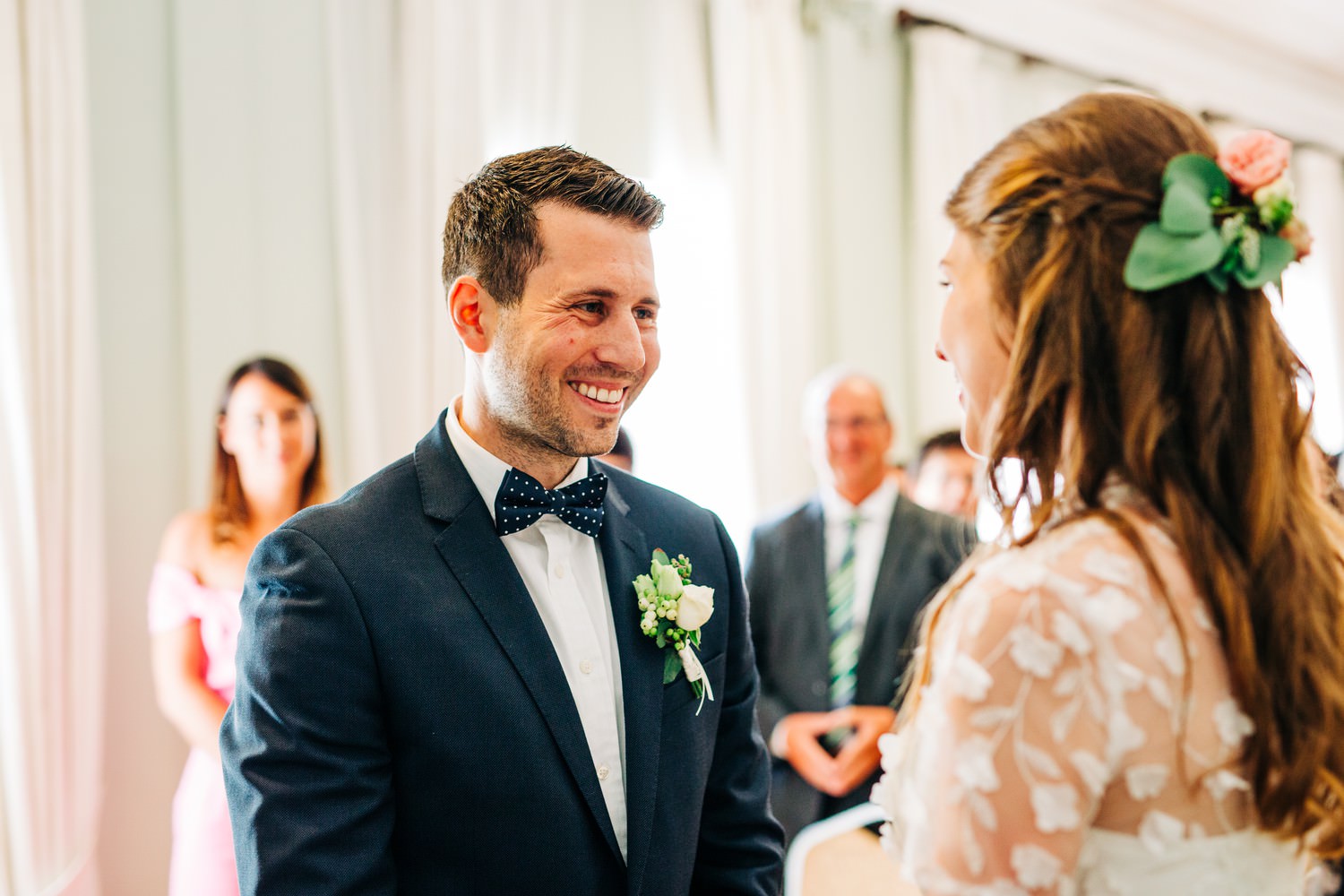 Relaxed pub wedding photography in Edinburgh