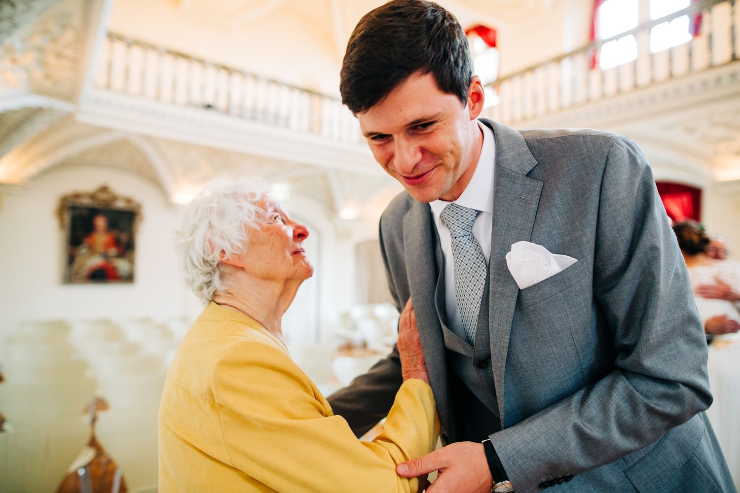 Relaxed elopement and small ceremony wedding photography in Edinburgh