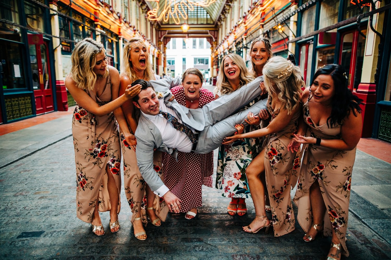 Relaxed pub wedding photography in Scotland