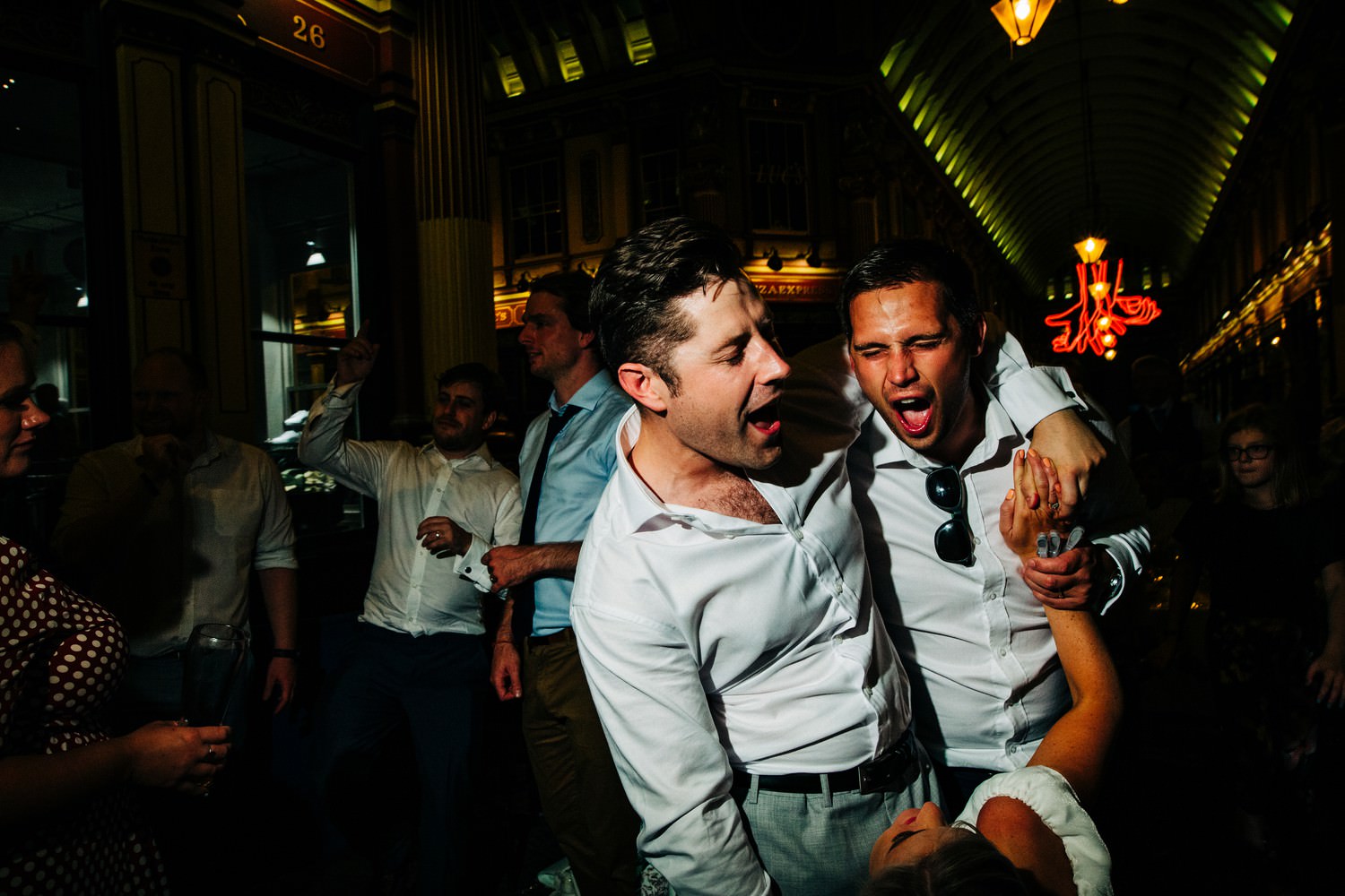 Relaxed pub wedding photography in Scotland